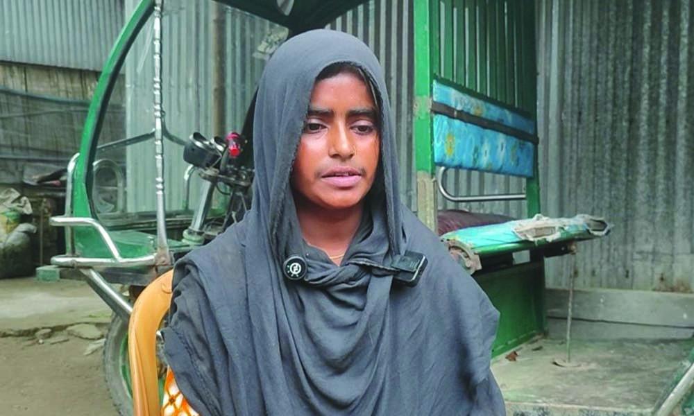 ‘ভবিষ্যতের ঝামেলা এড়াতে’ সতীনের সন্তানকে বিষ খাওয়ানোর স্বীকারোক্তি সৎ মা আকলিমার